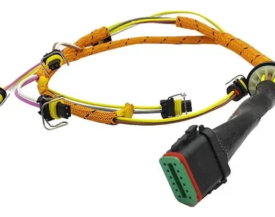 Chicote das unidades injetoras do motor C7 Caterpillar, aplicado em várias máquinas.